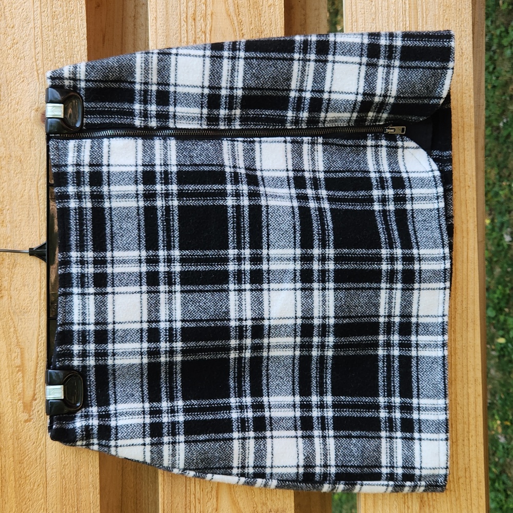 Hollister Wool Blend Plaid Skirt Black White Exposed Side Zipper Fully Lined S - Picture 12 of 17